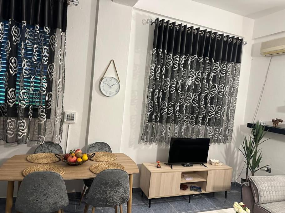 Apartment Near The Centre Of טיראנה מראה חיצוני תמונה